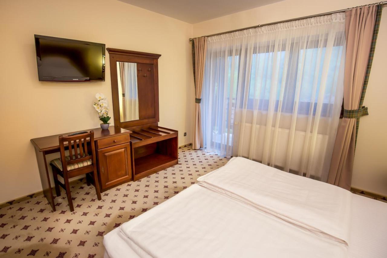 River Retreat Otel Lotrioara Dış mekan fotoğraf