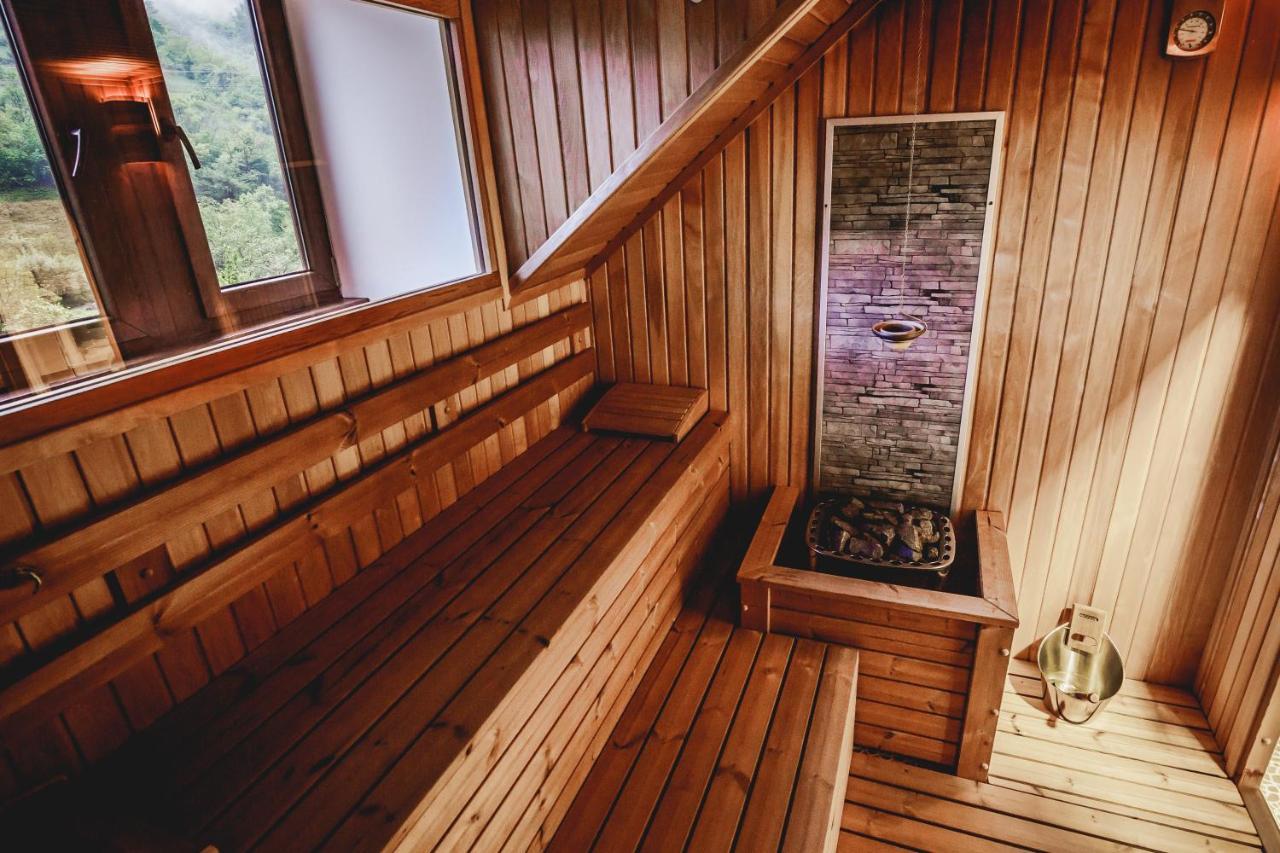 River Retreat Otel Lotrioara Dış mekan fotoğraf